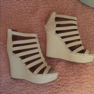 White wedges